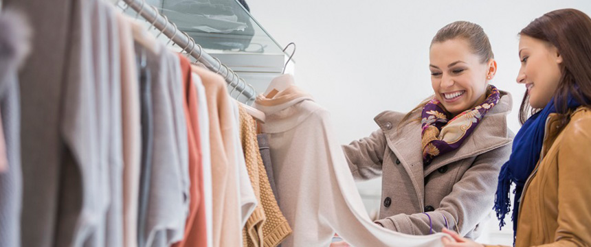 Holiday Shopping Trends for 2017 by Go Live UK Holiday Shopping Trends for 2017